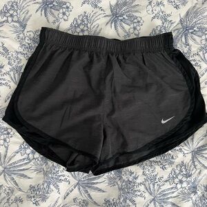 Size medium Nike shorts